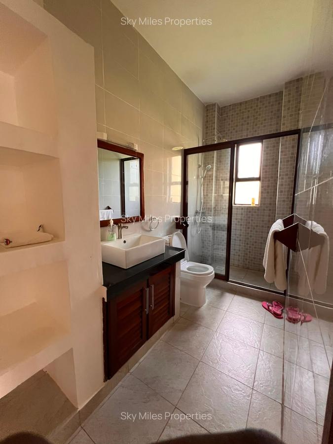 3 Bed House with En Suite at Vipingo - 18
