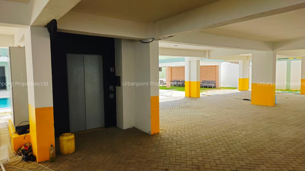 2 Bed Apartment with En Suite in Nyali Area - 4
