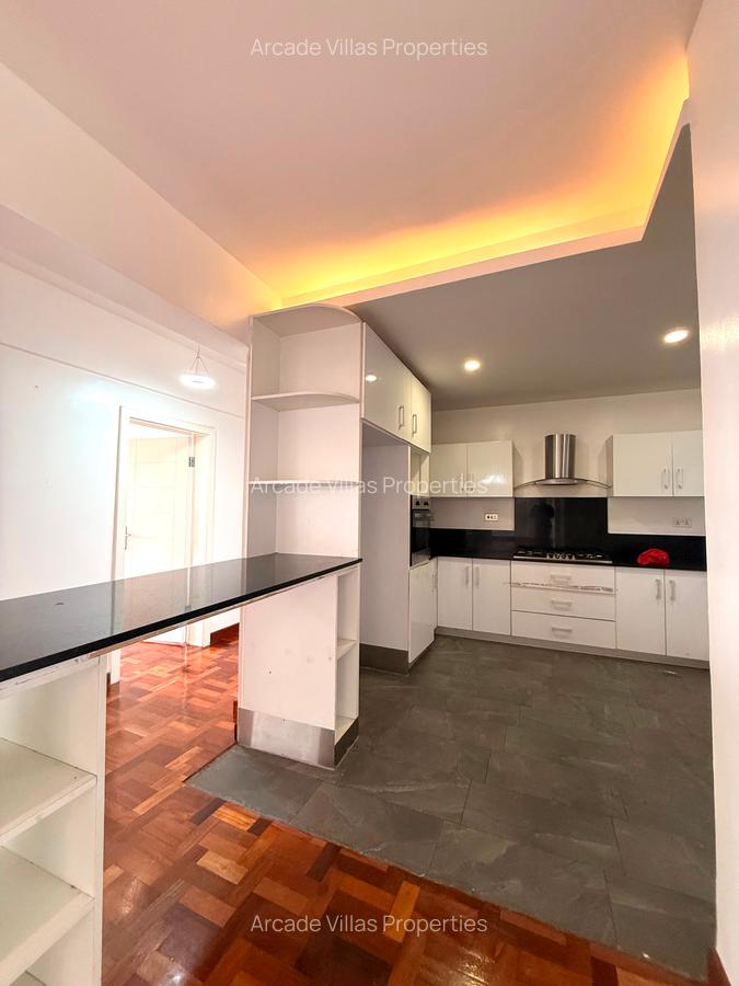 3 Bed Apartment with En Suite in Kileleshwa - 14