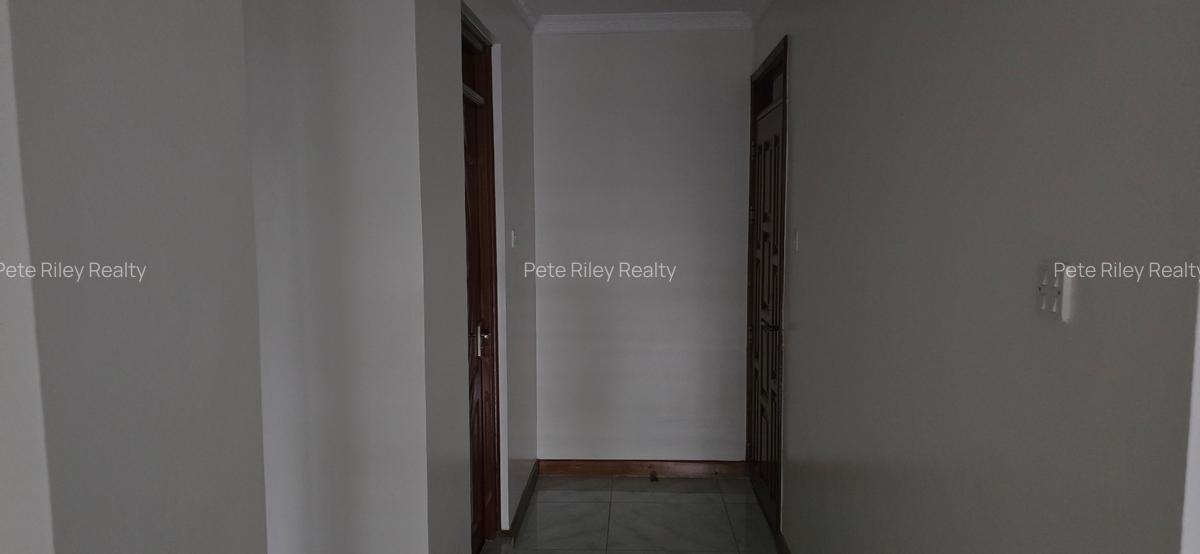 2 Bed Apartment with En Suite at School Lane - 5