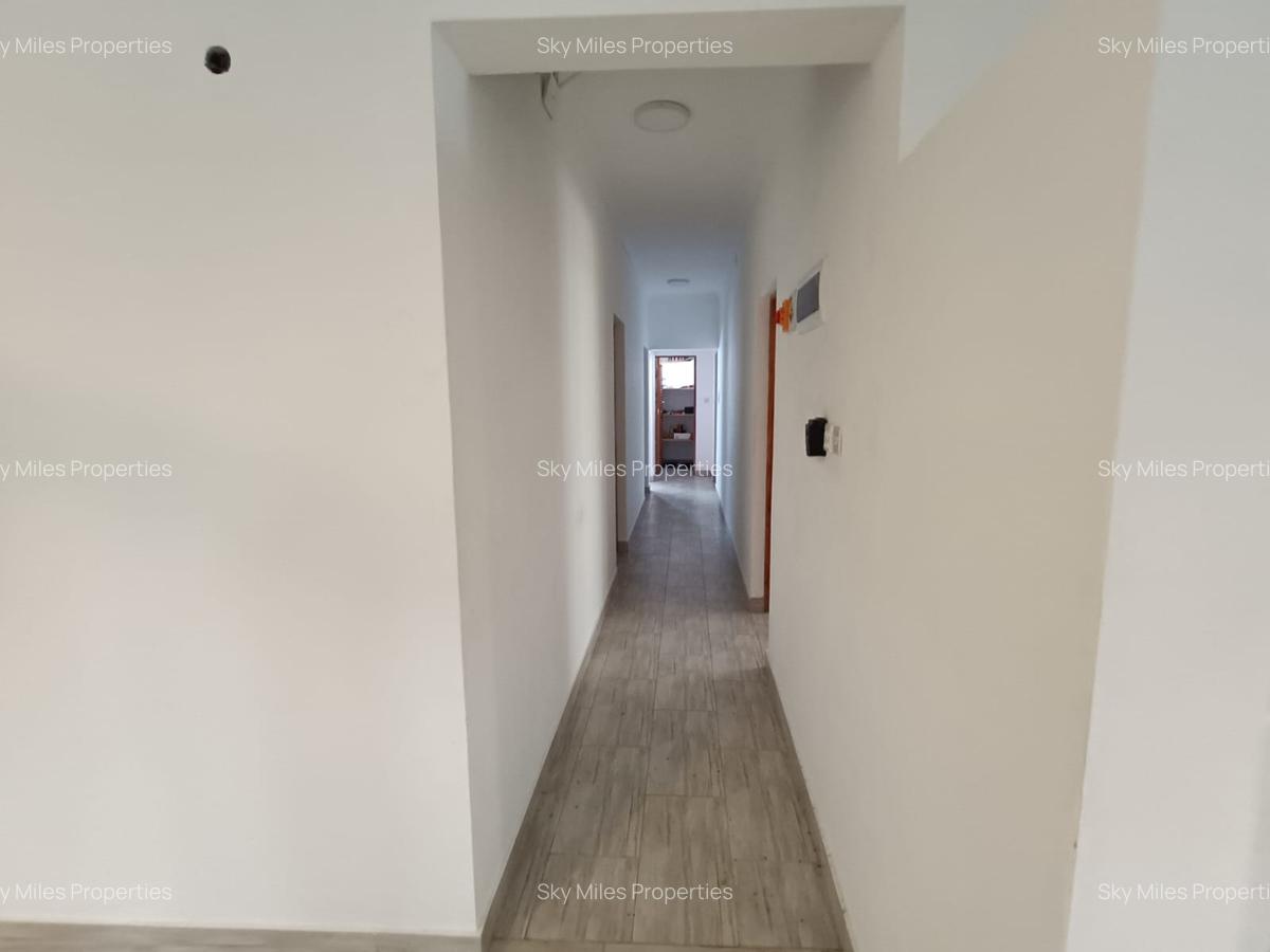 3 Bed House with Garden at Aloo Drive Residence - 7