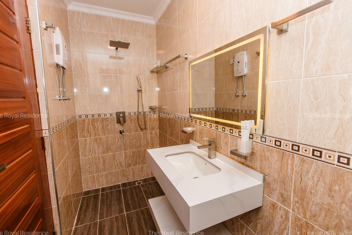 3 Bed Apartment with En Suite at Deliverance Road - 8