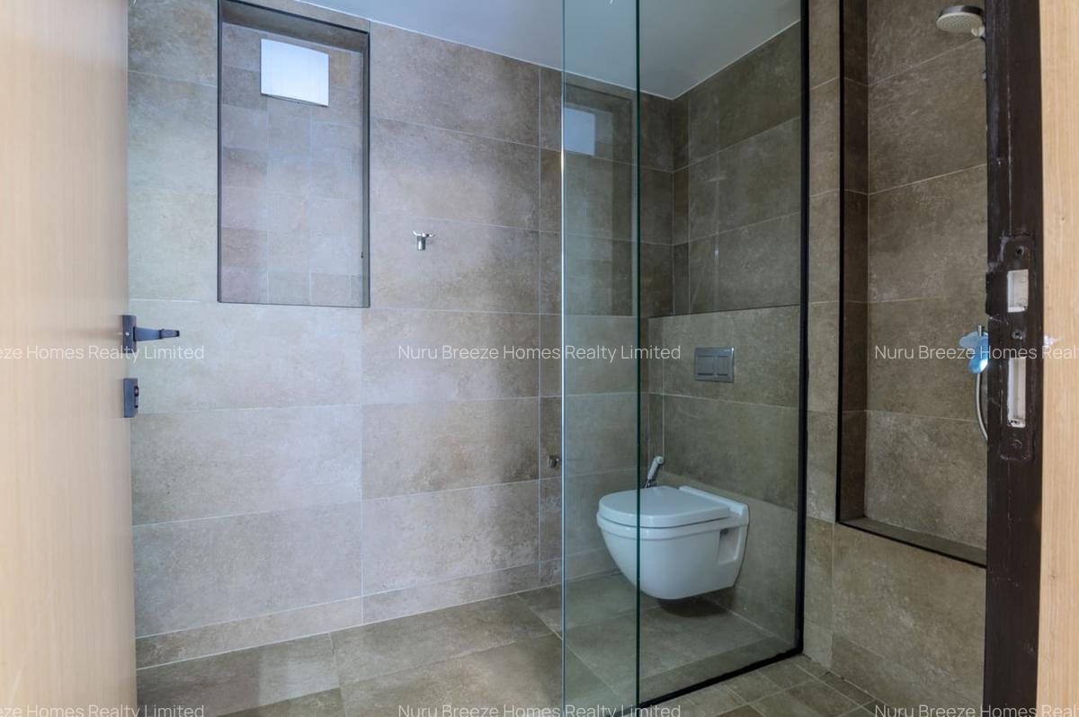 3 Bed Apartment with En Suite in Kilimani - 10