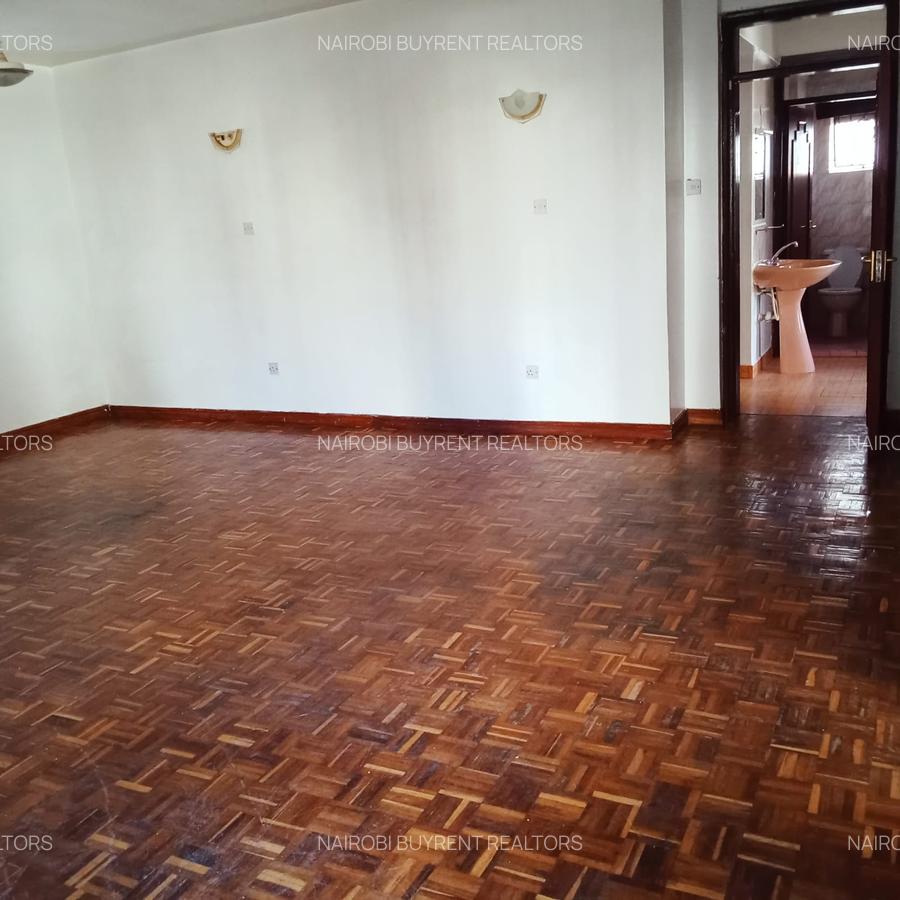 3 Bed Apartment with En Suite in Westlands Area - 4