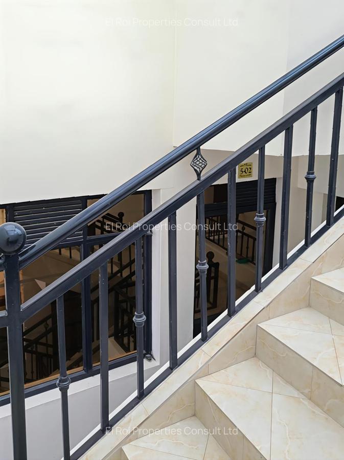 Serviced 1 Bed Apartment with En Suite at Eastern Bypass - 12