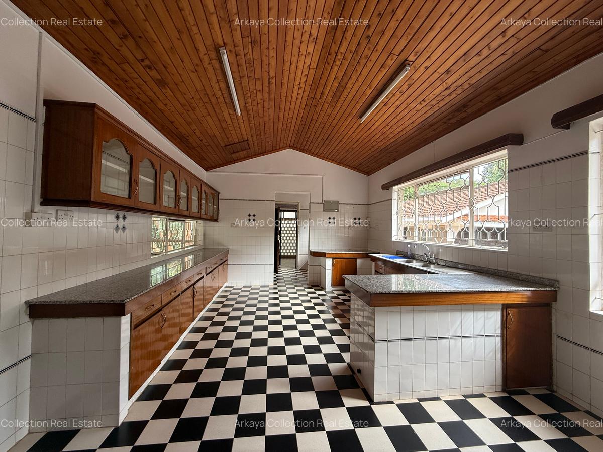 5 Bed House with En Suite in Gigiri - 6