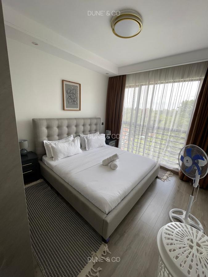 Serviced 3 Bed Apartment with En Suite in Riverside - 16