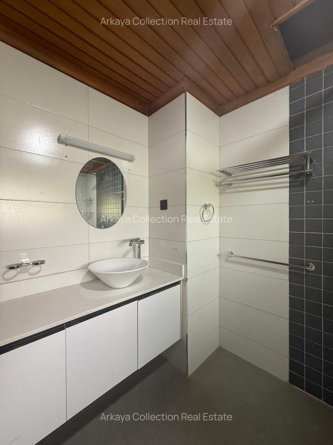 4 Bed House in Runda - 13
