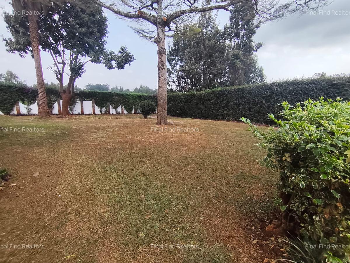 6 Bed House with En Suite in Garden Estate - 17