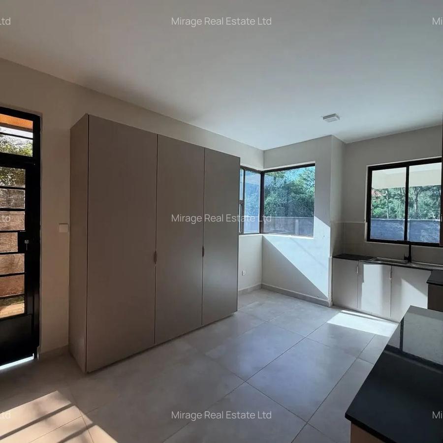 6 Bed Townhouse with En Suite in Karen - 19