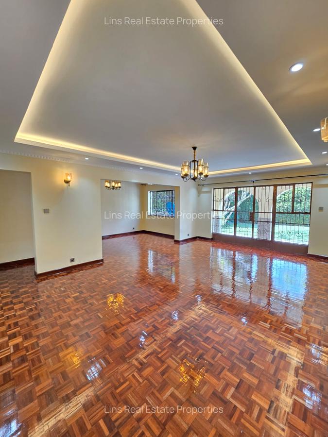 4 Bed Townhouse with En Suite in Lavington - 5