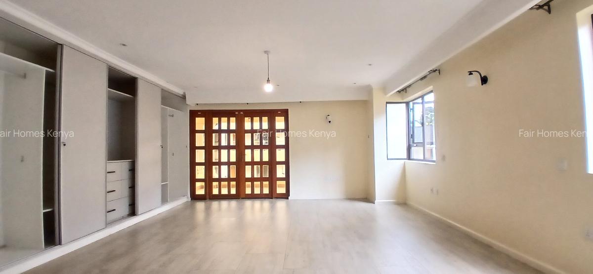 4 Bed Townhouse with En Suite at Lavington Green - 14