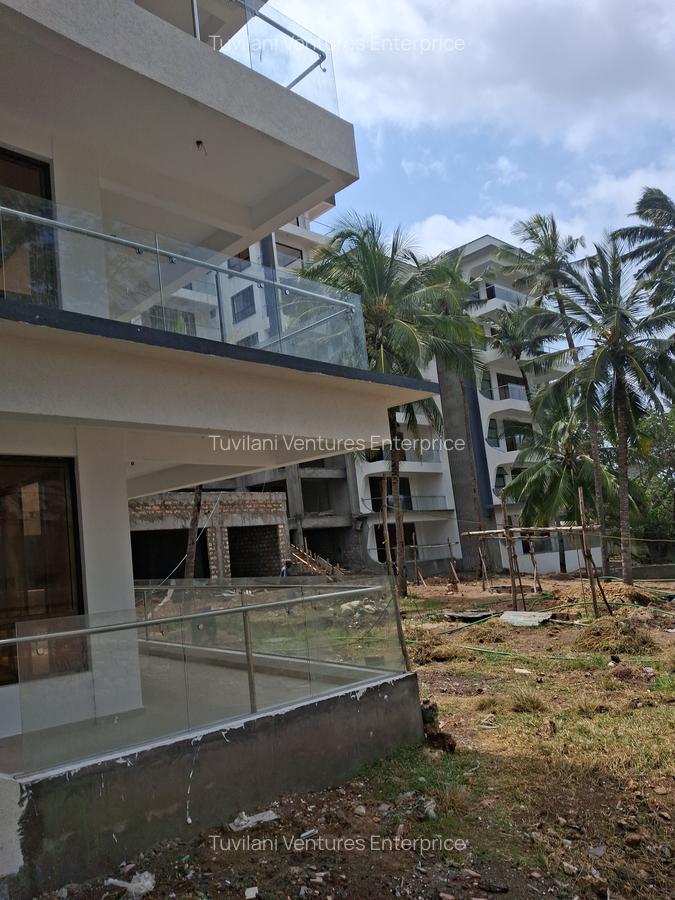 Serviced 3 Bed Apartment with En Suite at Nyali Mombasa - 12