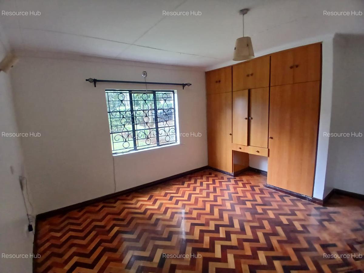 2 Bed House with Garden at Karen - 12