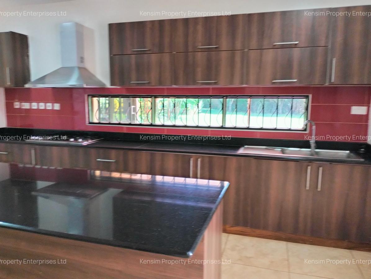 4 Bed Townhouse with En Suite in Runda - 5
