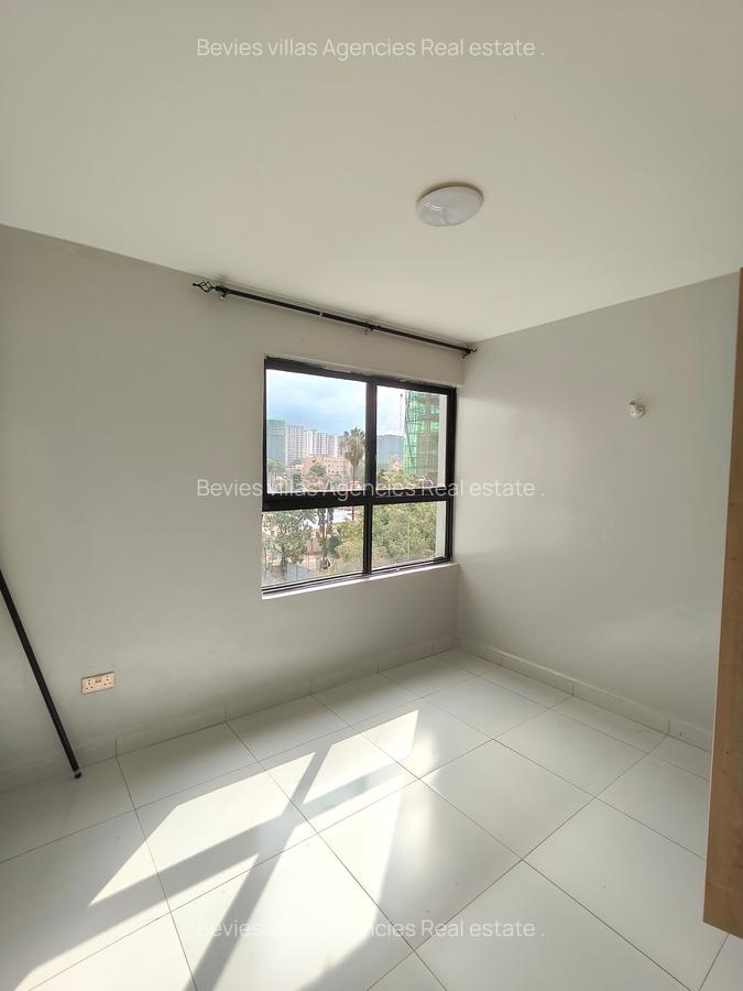2 Bed Apartment with En Suite at Parklands - 5