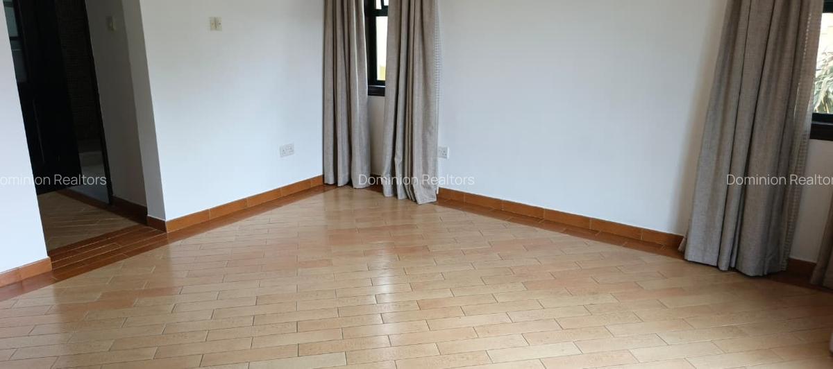 4 Bed Townhouse with En Suite in Westlands Area - 17
