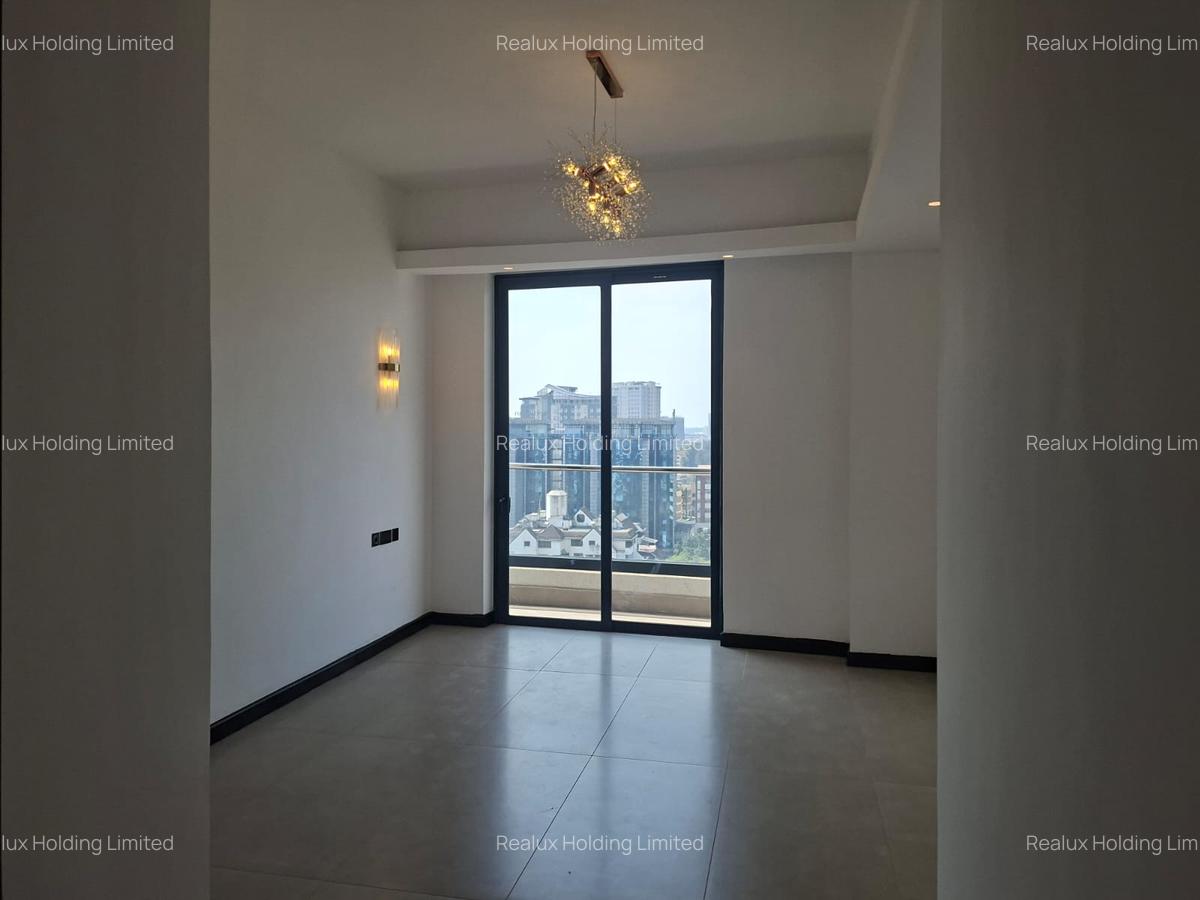 5 Bed Apartment with En Suite in Riverside - 2