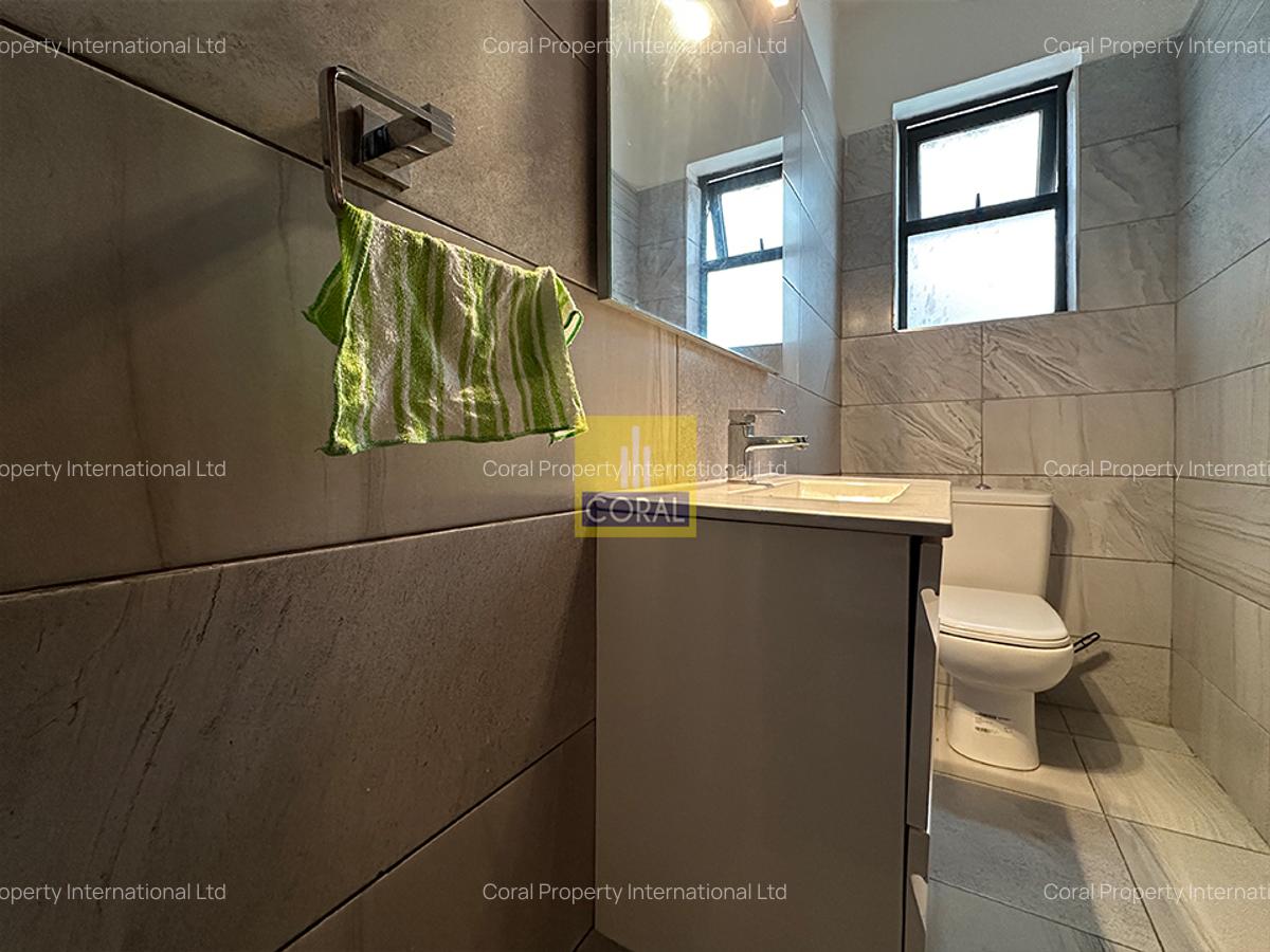 3 Bed Apartment in Parklands - 14