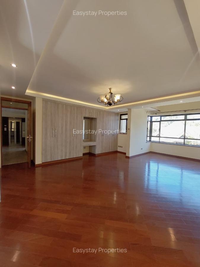 5 Bed Townhouse with En Suite in Lavington - 7