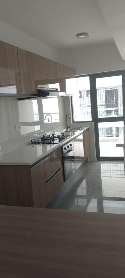 3 Bed Apartment with En Suite in Riverside - 4