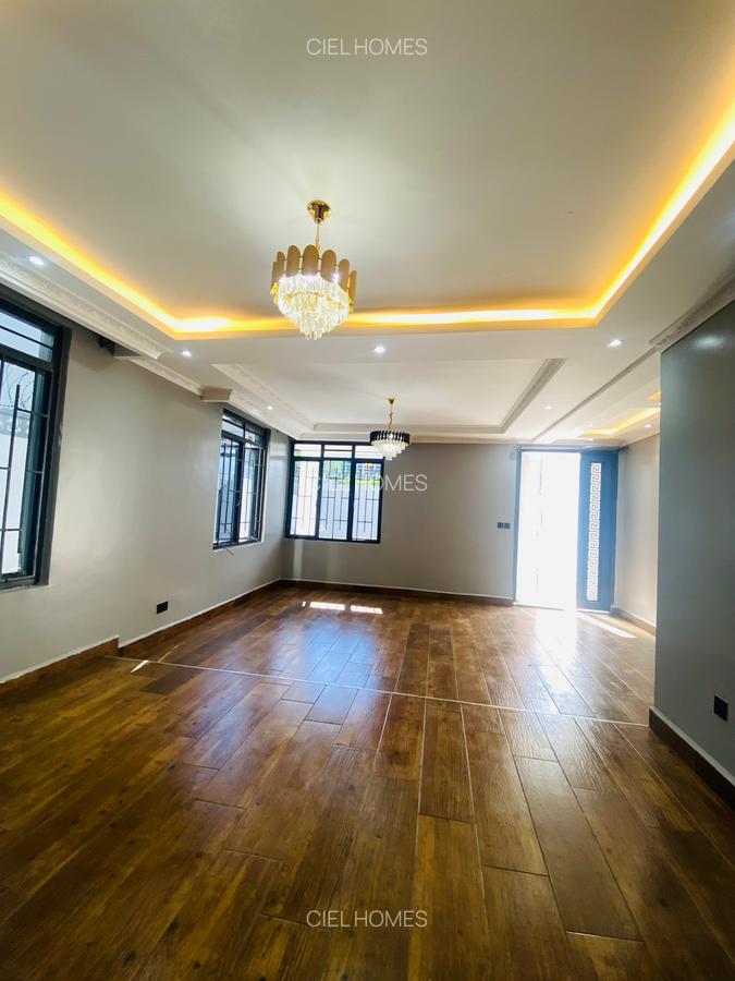 4 Bed Villa with En Suite at Eastern Bypass - 3