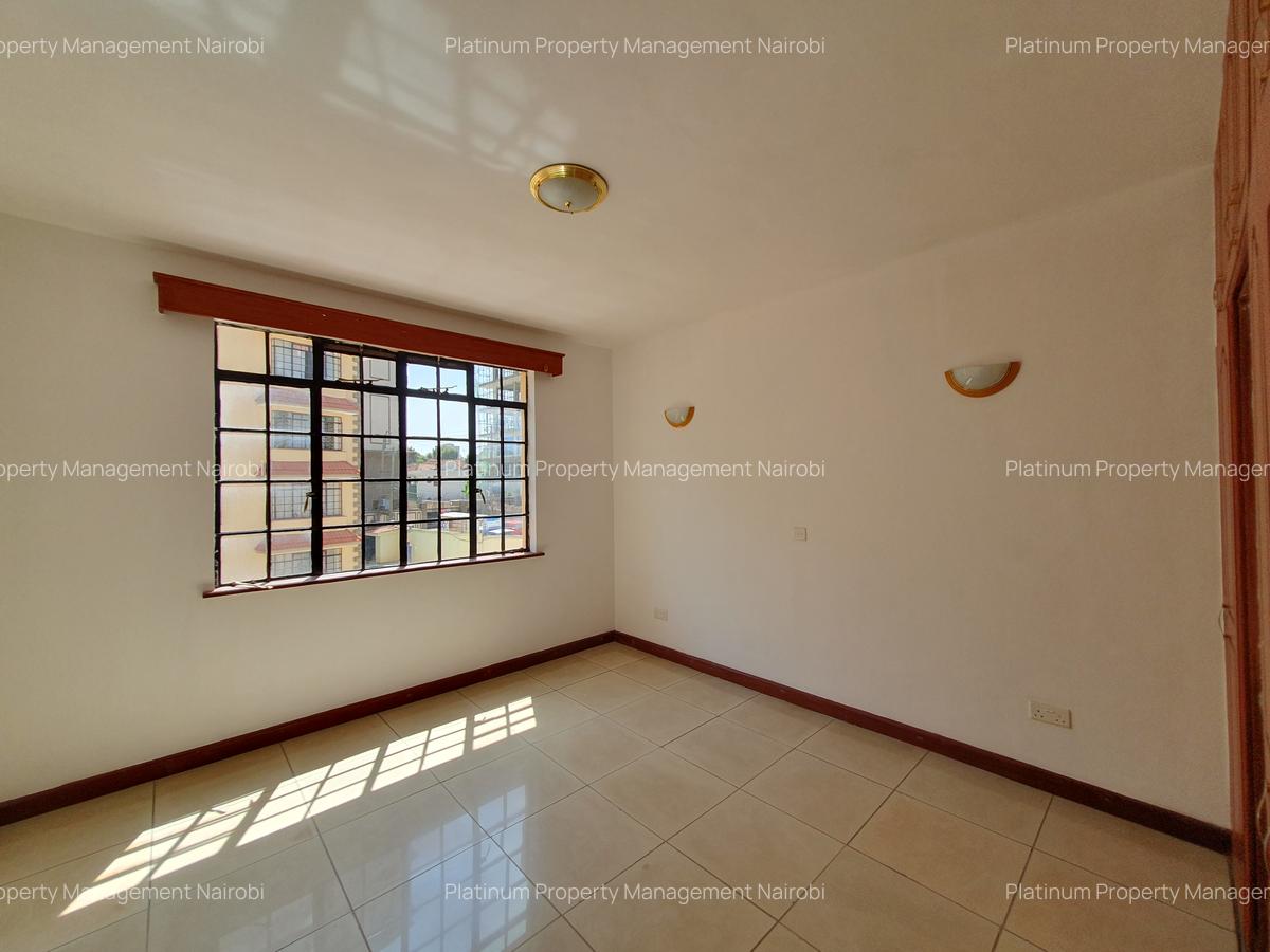 3 Bed Apartment with En Suite at Westlands Rd - 17