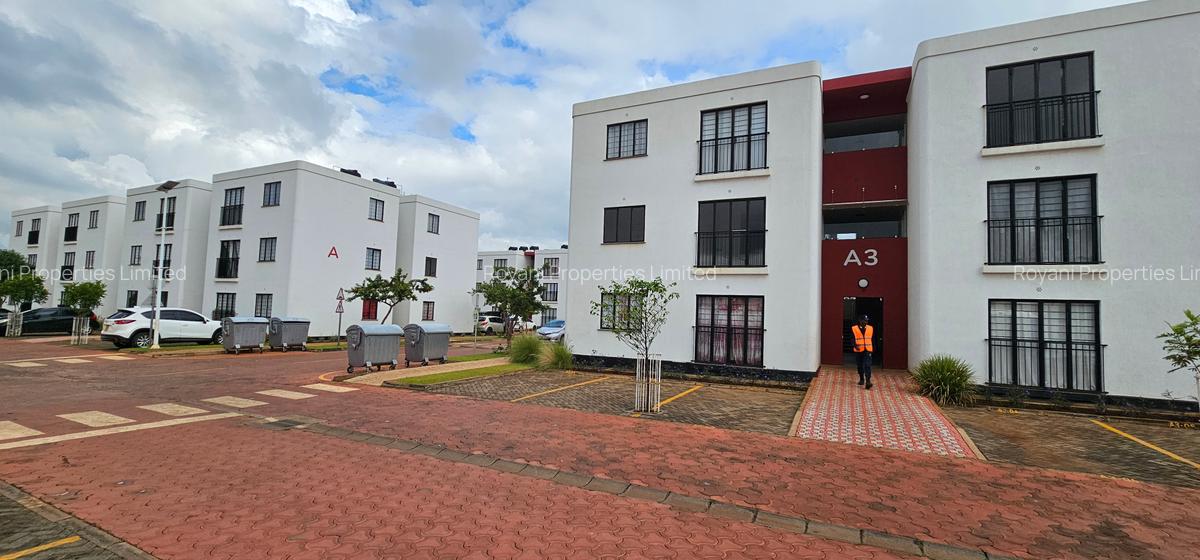 2 Bed Apartment with Swimming Pool in Tatu City - 14