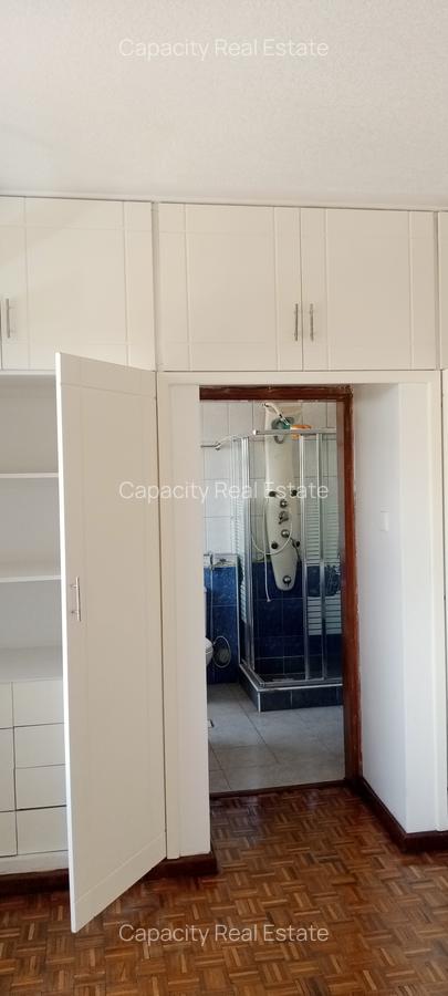 3 Bed Apartment with En Suite in Brookside - 15