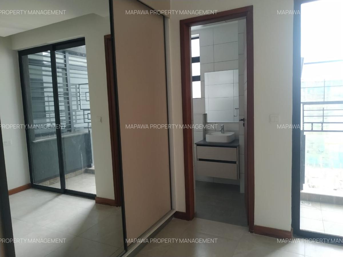 4 Bed Apartment with En Suite in Parklands - 18