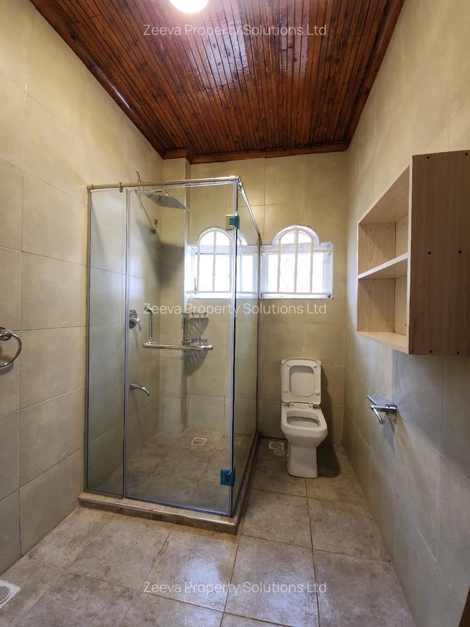 4 Bed House with En Suite in Spring Valley - 14