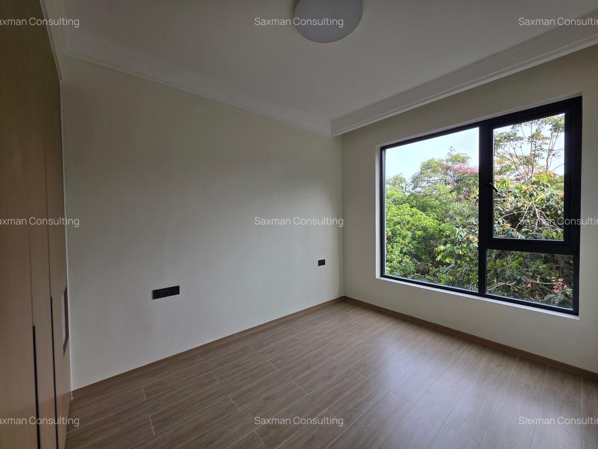 1 Bed Apartment with En Suite in Riverside - 15