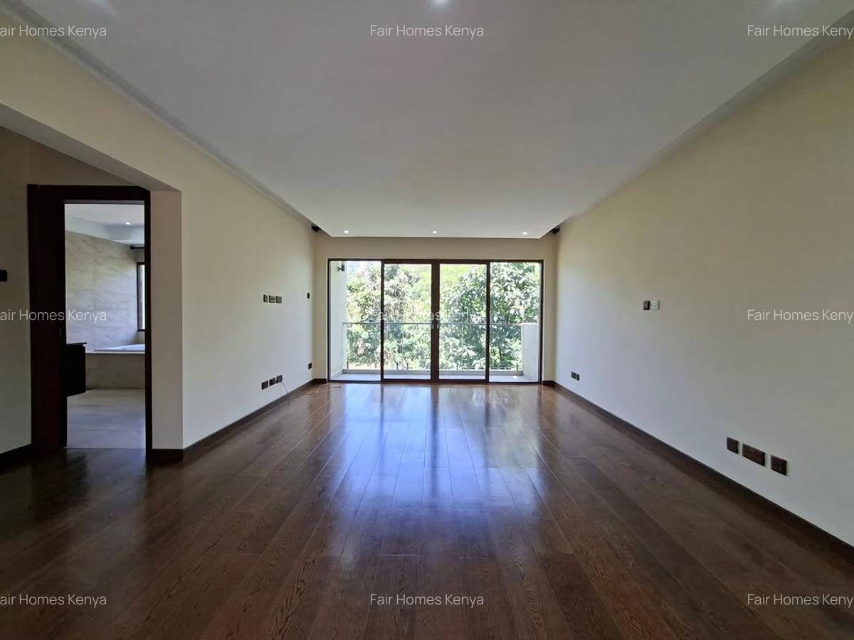 5 Bed Townhouse with En Suite at Convent Drive - 7