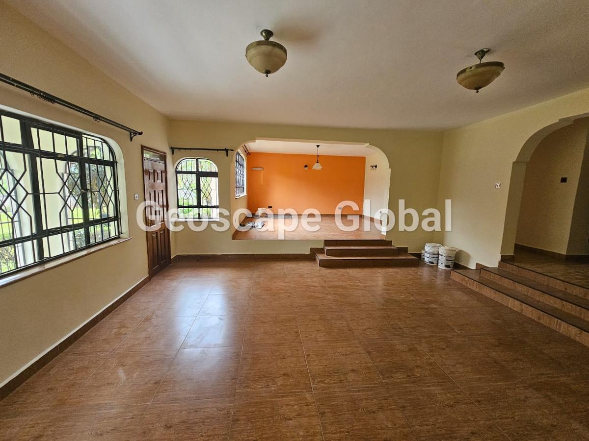 4 Bed House with En Suite in Runda - 3