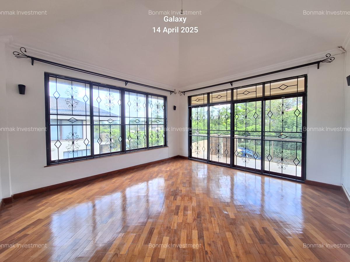 4 Bed Townhouse with En Suite at Ridgeways. - 15