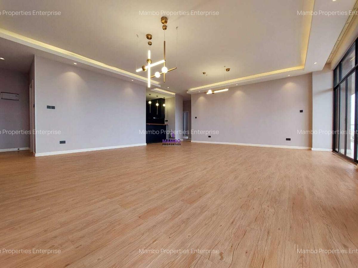 3 Bed Apartment with En Suite at Brookside Drive - 1