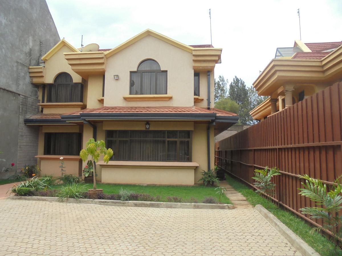 4 Bed Townhouse with En Suite at Benin Drive - 2