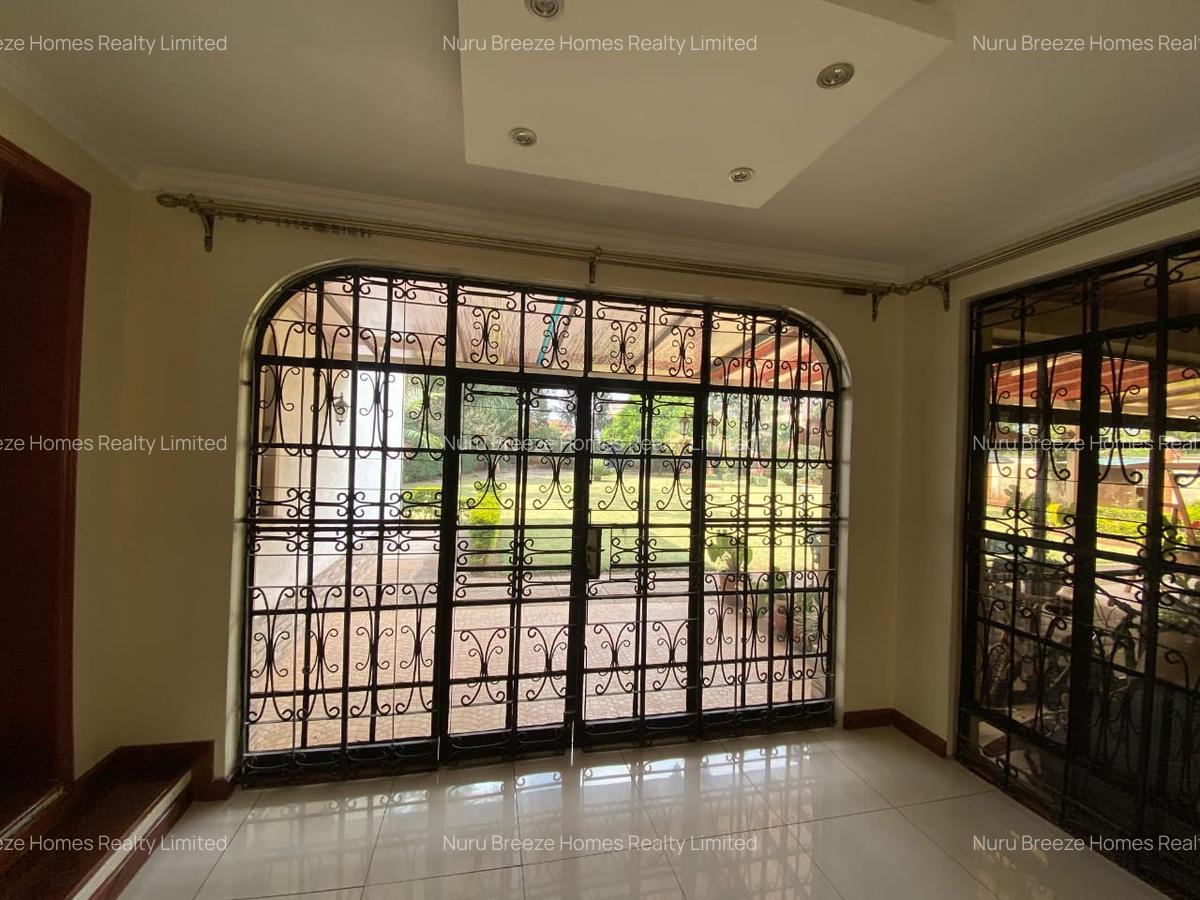 5 Bed Townhouse with En Suite in Nyari - 8