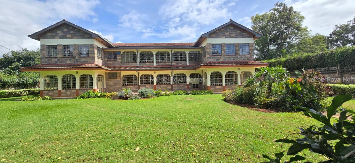 6 Bed House with En Suite at Nyari Redhil Close - 2