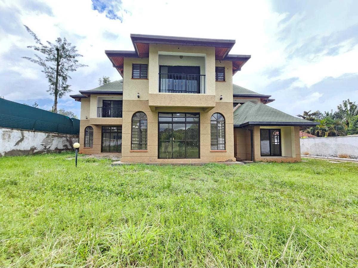 6 Bed House with En Suite in Runda - 16