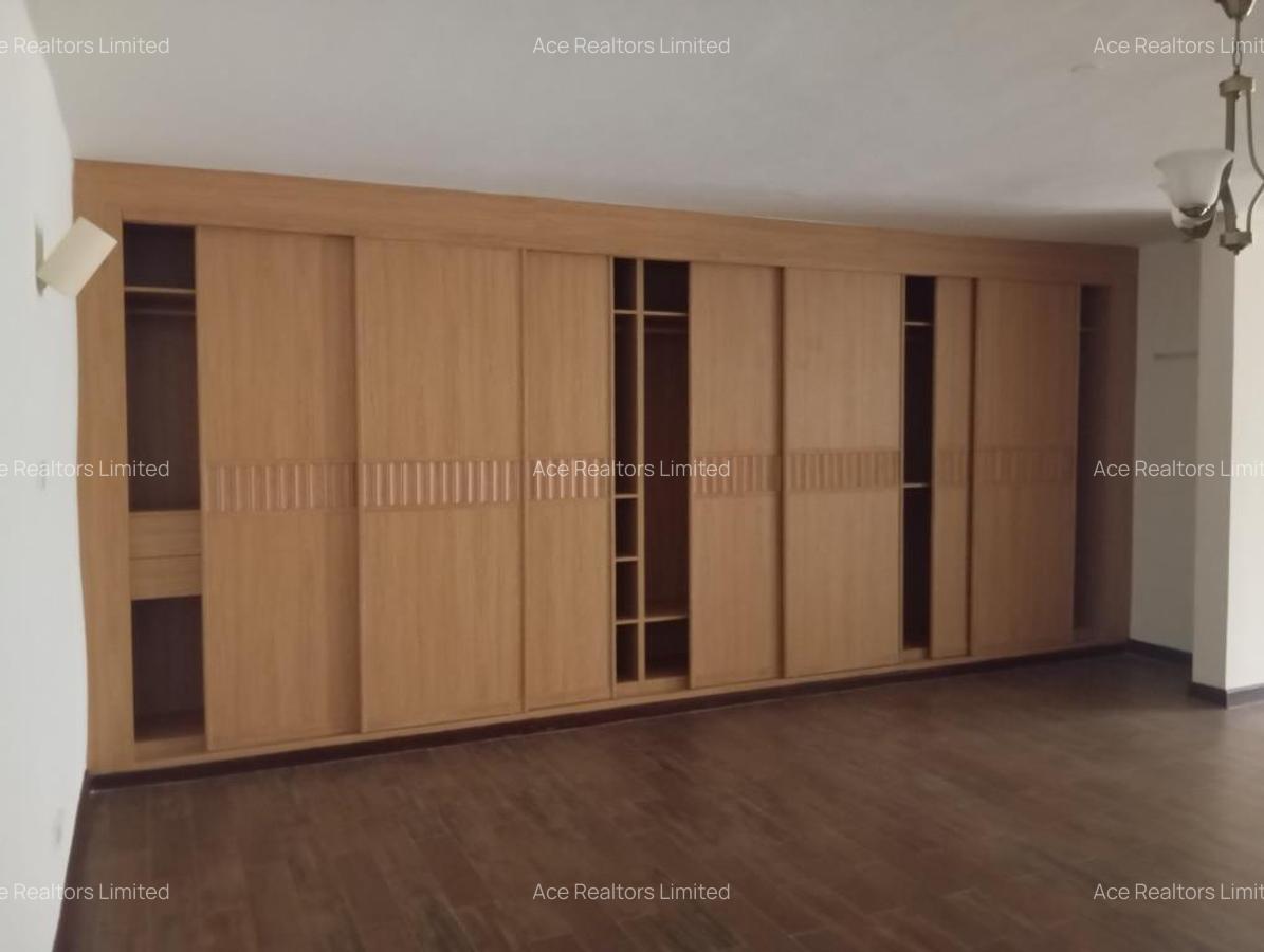 5 Bed Apartment with En Suite at Donyo Sabuk Avenue - 17