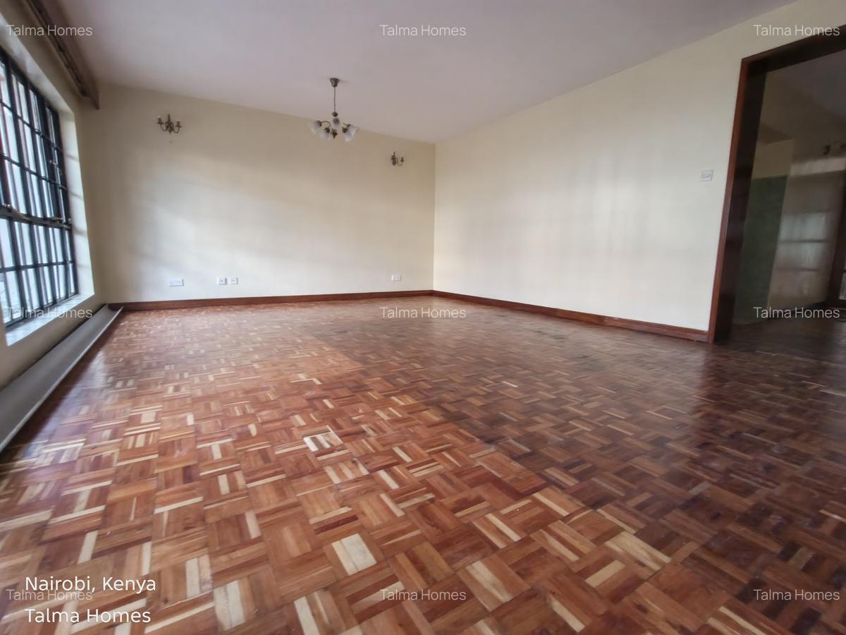 4 Bed Townhouse with En Suite at Off Brookside Grove - 13