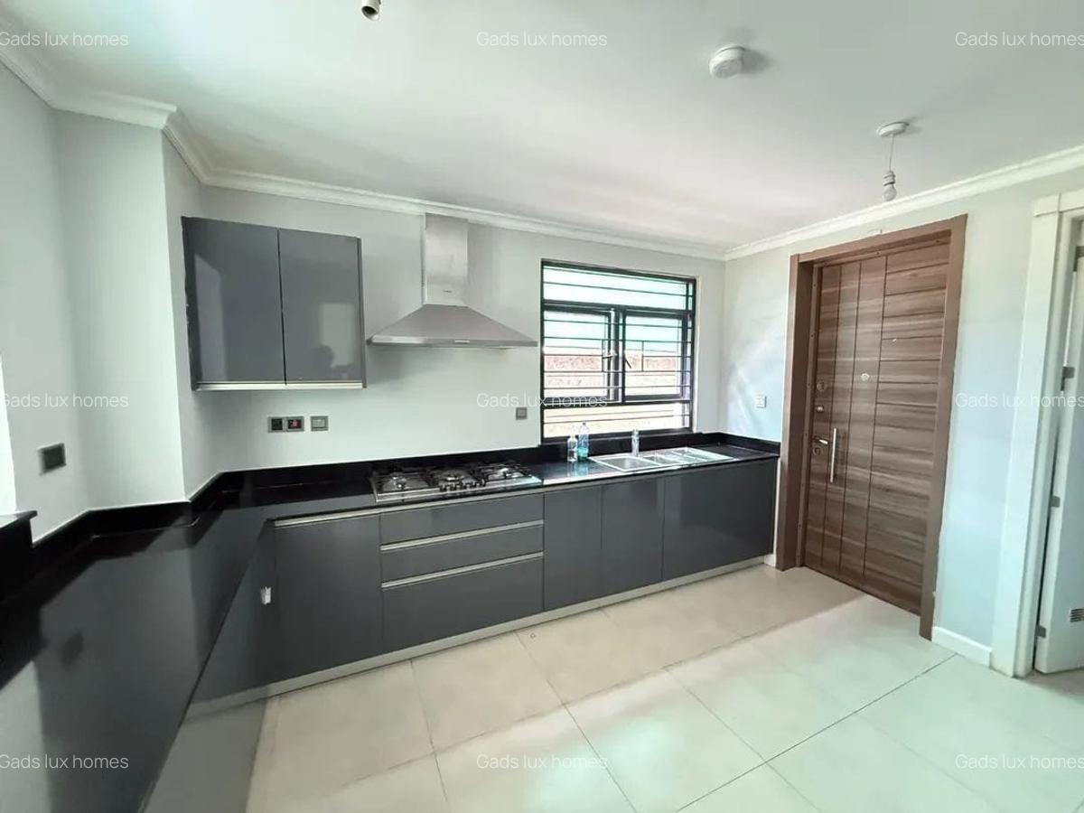 4 Bed Villa with En Suite at Runda - 9