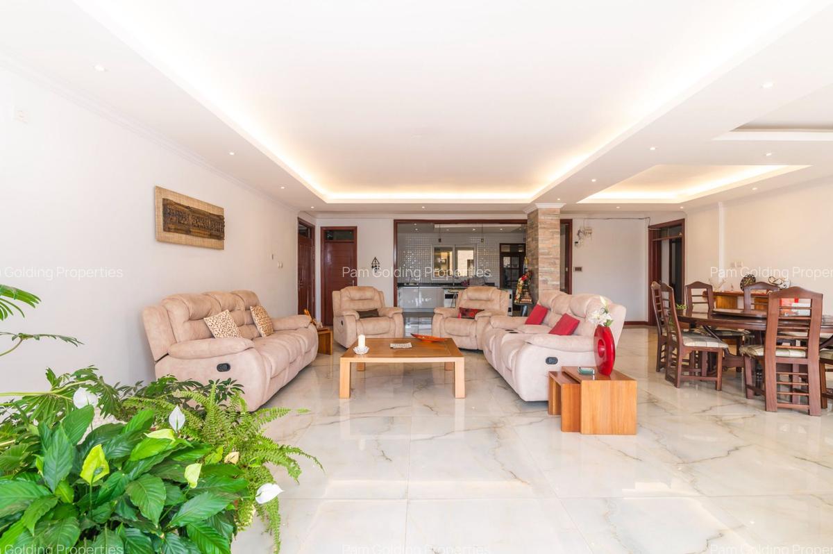 4 Bed Apartment with En Suite at General Mathenge - 6