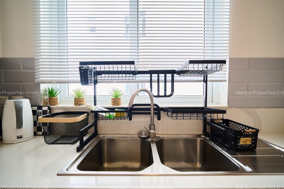 Furnished 2 Bed Apartment with En Suite at City Park Drive - 5