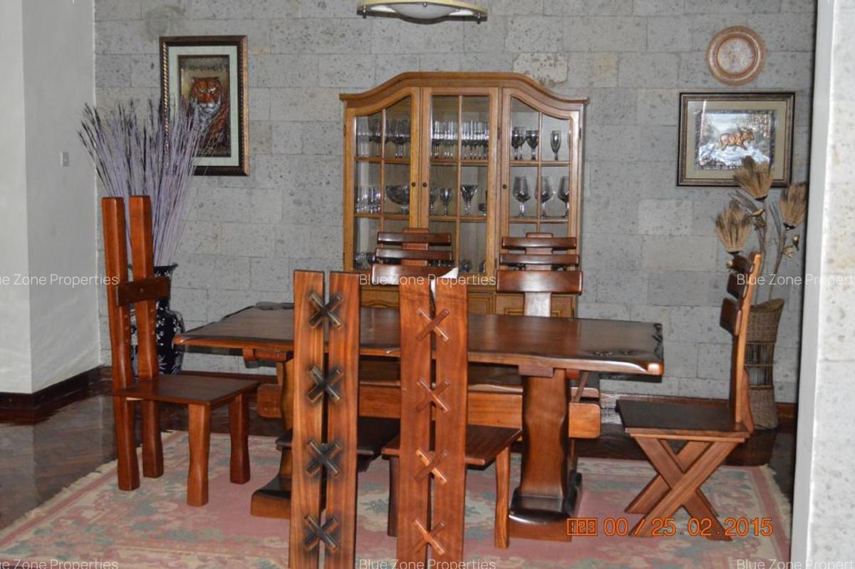 5 Bed Villa with En Suite at Off Rosslyn Lone Tree Rd - 19