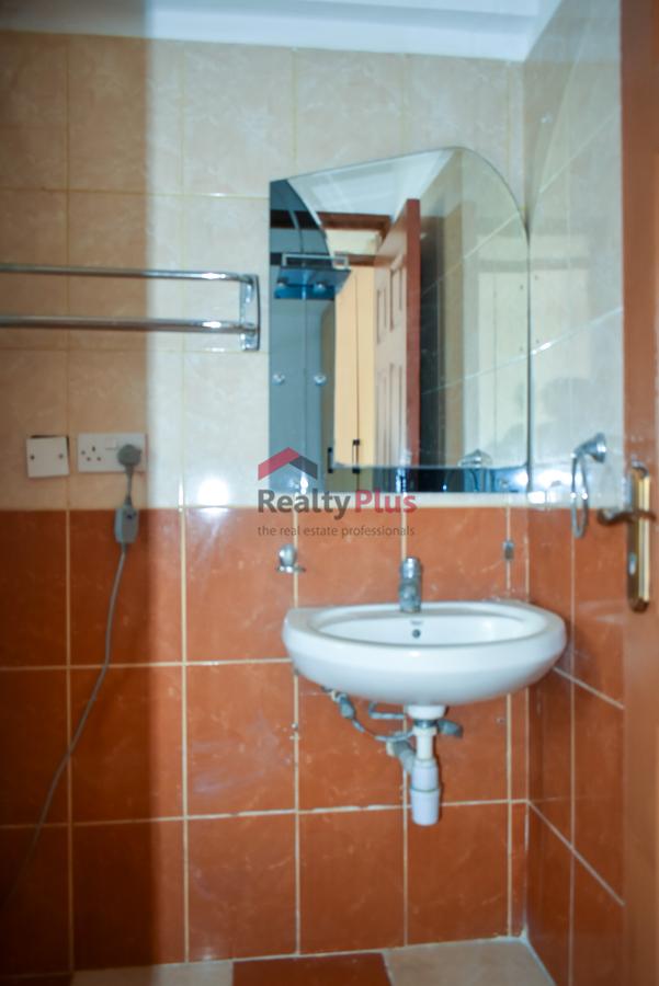 3 Bed Apartment with En Suite in Langata - 12