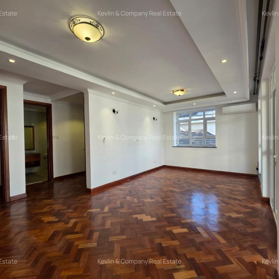 6 Bed Villa with En Suite in Lavington - 10