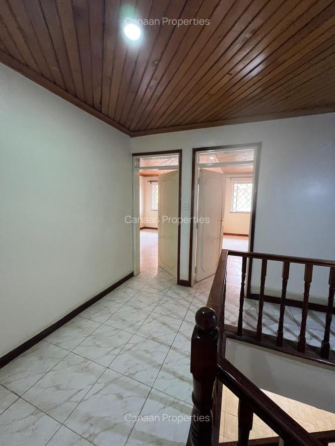 4 Bed Townhouse with Swimming Pool in Kileleshwa - 3