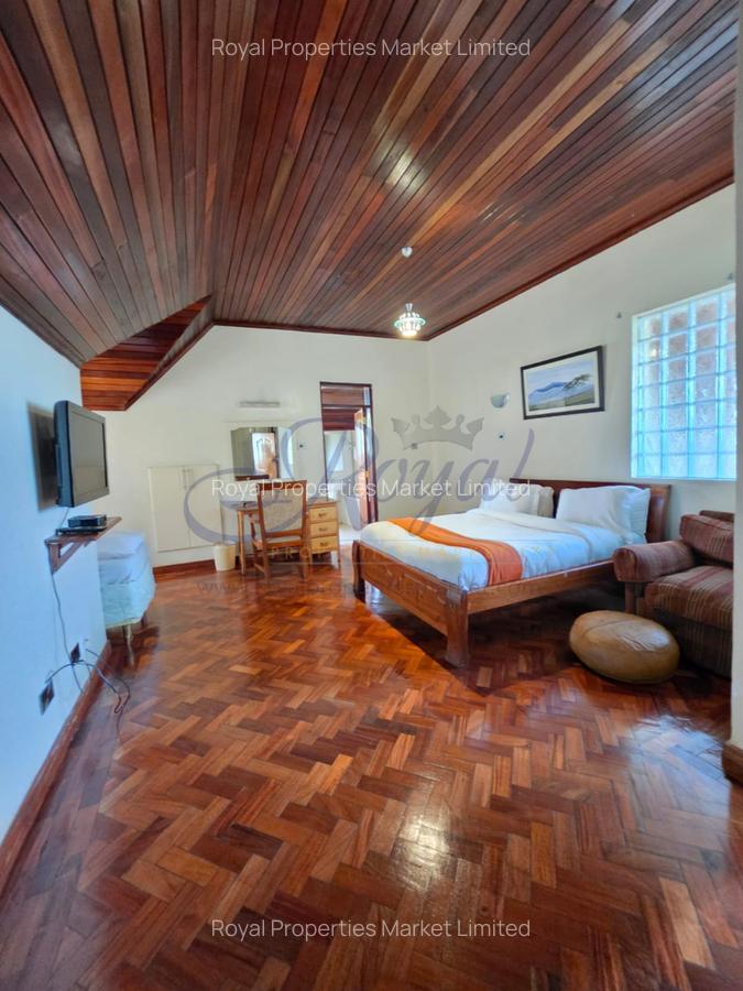 6 Bed House with Swimming Pool in Gigiri - 9